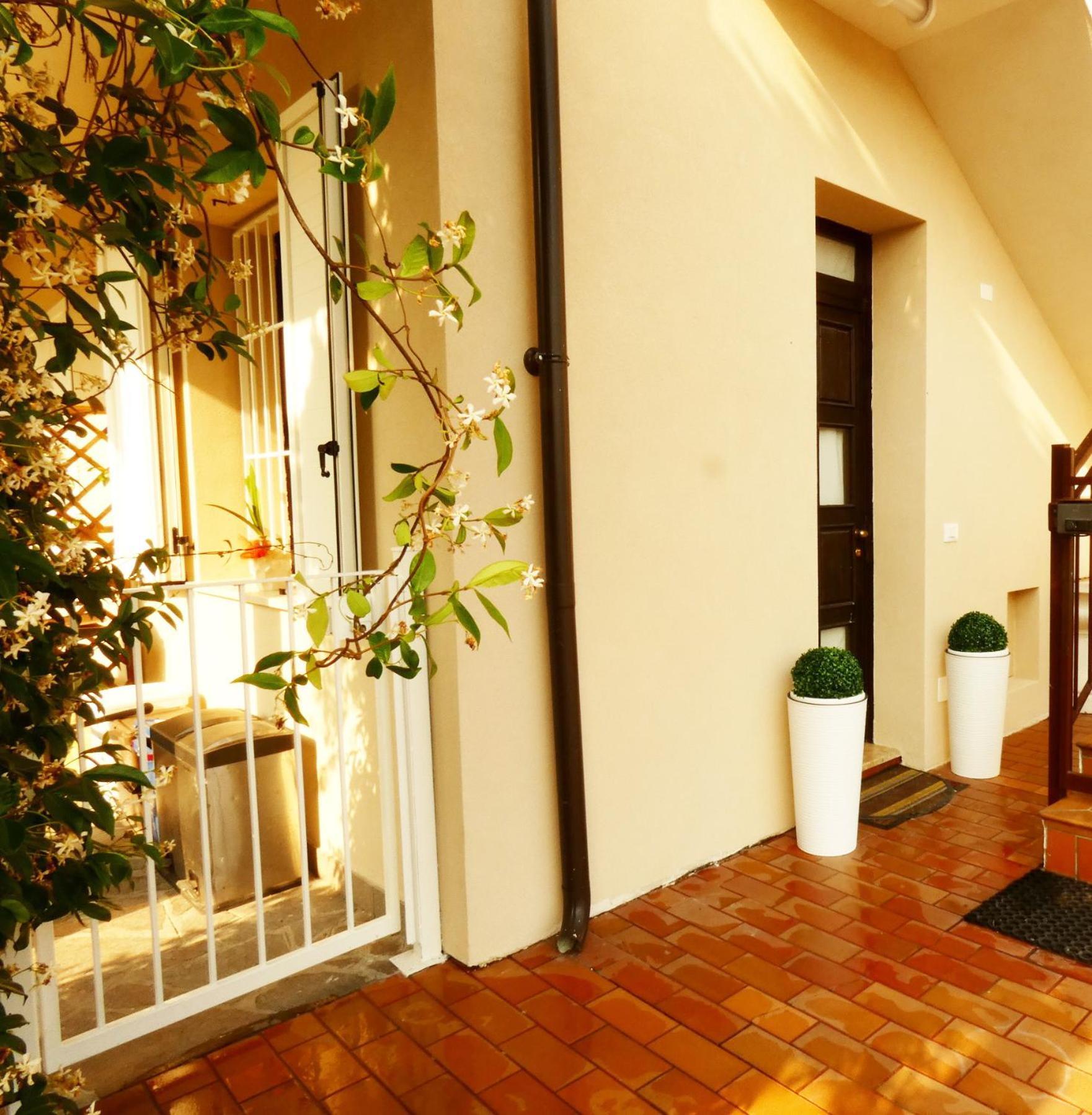 Casa Vacanze Sabrina Polpenazze del Garda Exterior photo