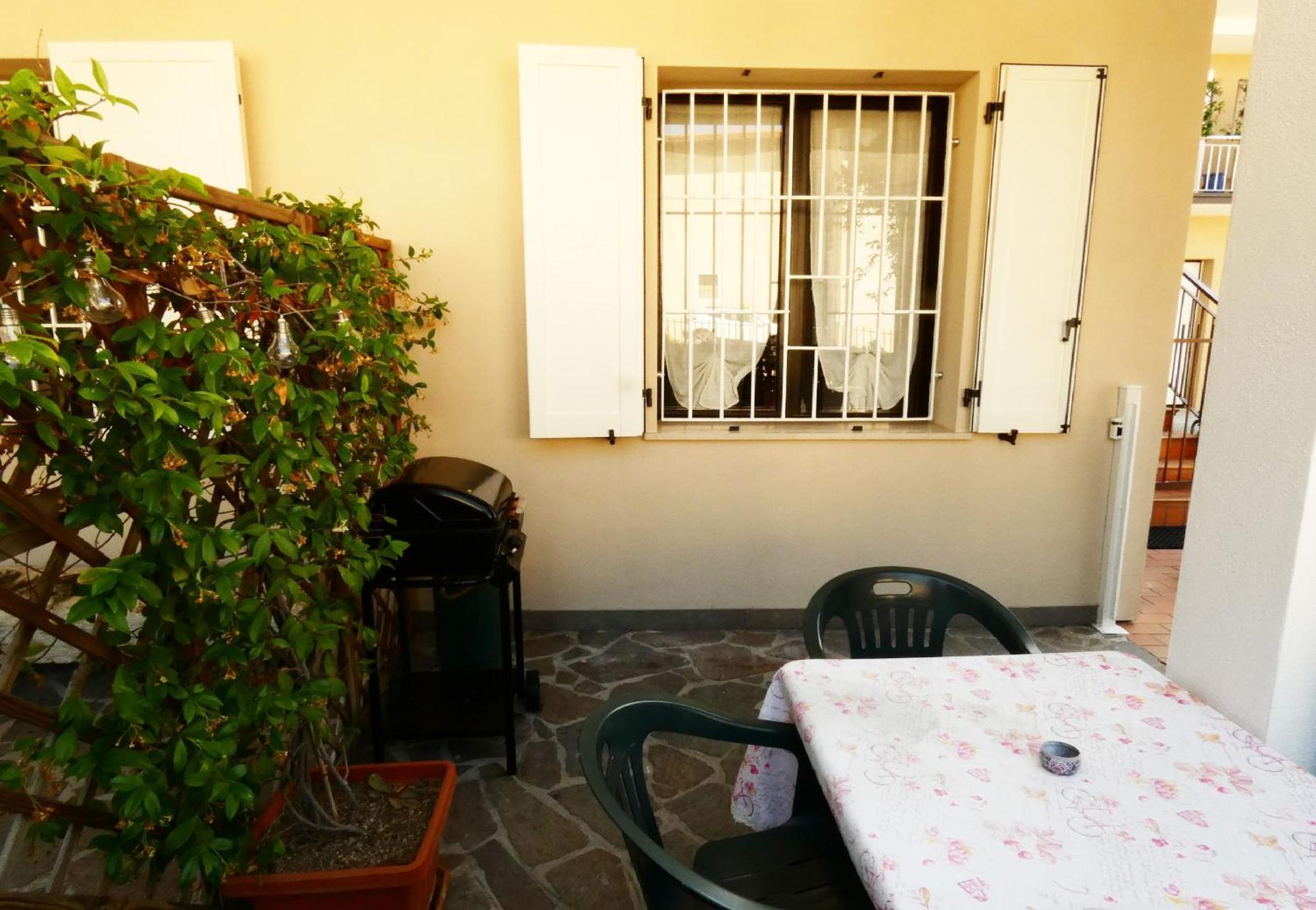 Casa Vacanze Sabrina Polpenazze del Garda Exterior photo